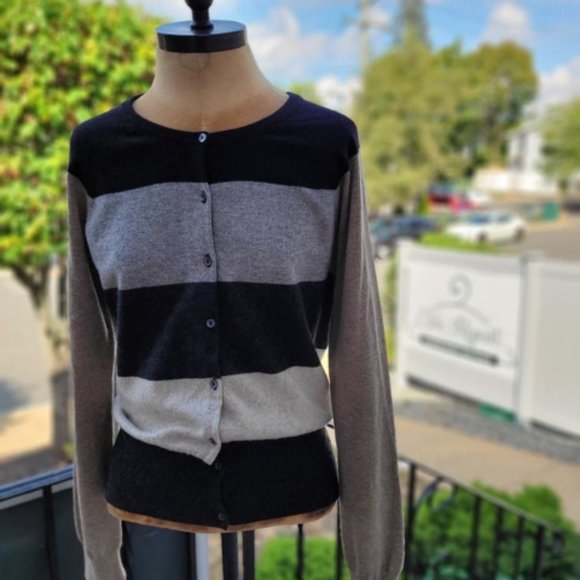 AUTUMN CASHMERE BUTTON UP SWEATER - Picture 2 of 4